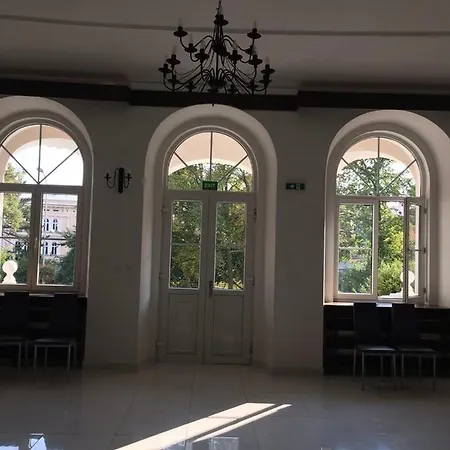 Mva House Teplice, Sanovsky Park Теплице