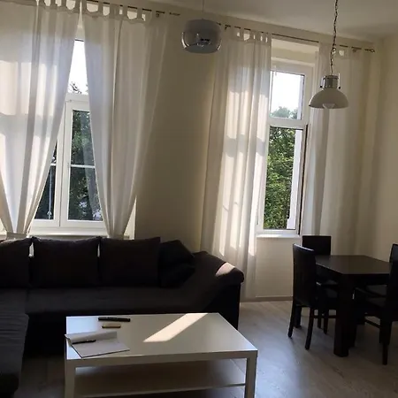 Mva House Teplice, Sanovsky Park *