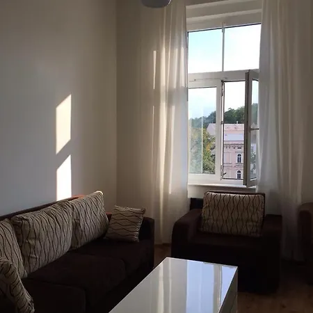 Mva House Teplice, Sanovsky Park * Теплице