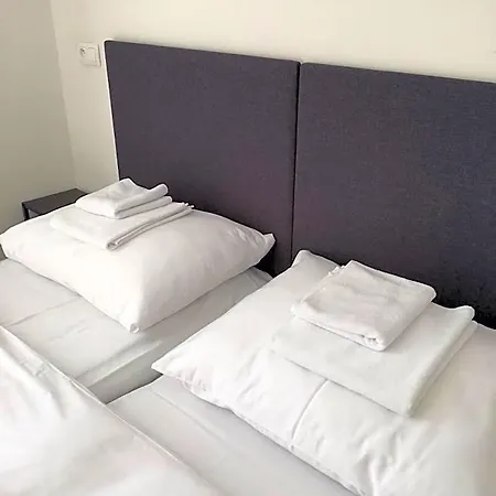 Mva House Teplice, Sanovsky Park 4* Teplice