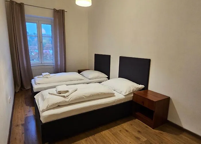 Mva House Teplice, Sanovsky Park