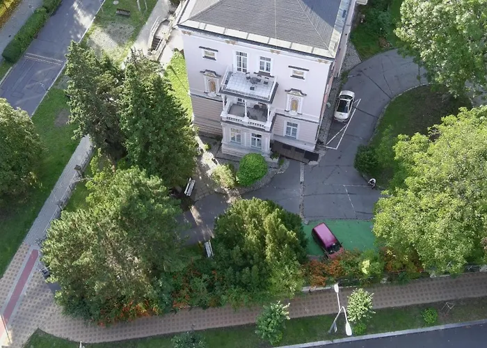 アパートホテル Mva House Teplice, Sanovsky Park テプリツェ